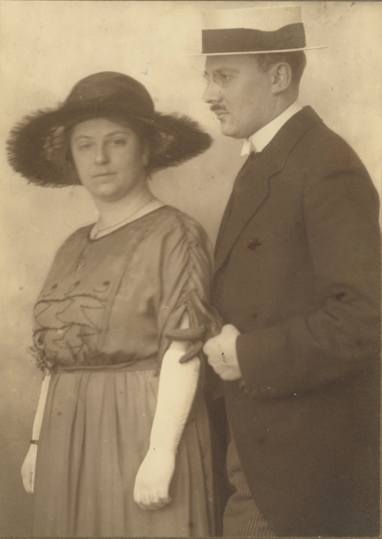 Maria and Ulbo Carl (1922)